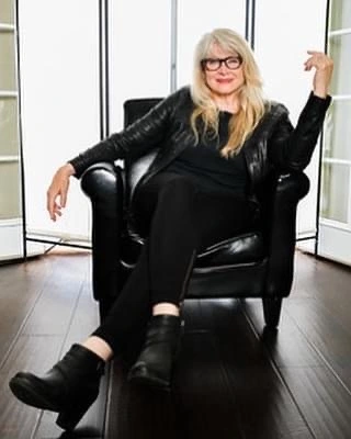 Professional portrait of Dr. Mary Reid